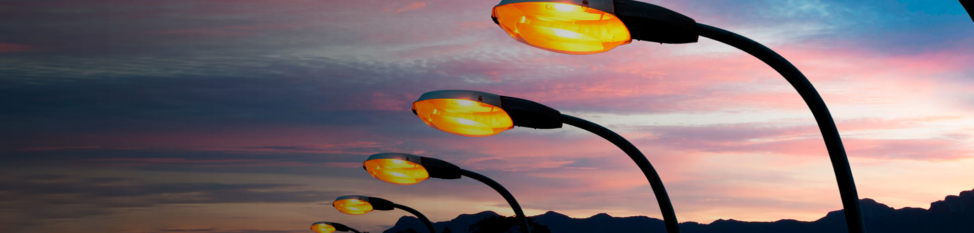 <span class="mob-sale-data color-black" style="color:#fff" >МОДЕРНИЗАЦИЯ УЛИЧНОГО ОСВЕЩЕНИЯ</span>